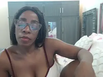 Ginachaudex  live sex cam