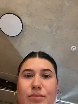 KimberlyBlueOfficial  live sex cam