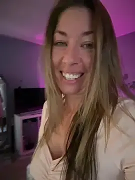 MiraKisss  live sex cam