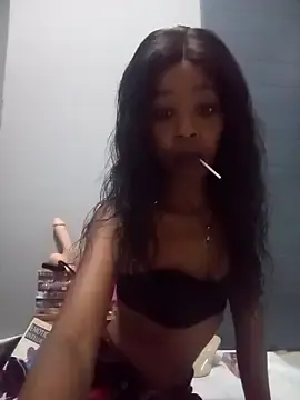 MsNia  live sex cam