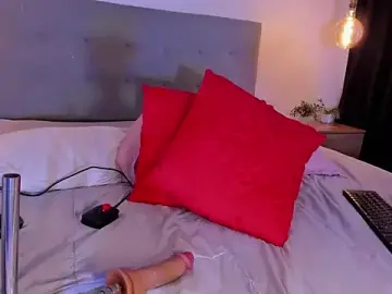 Naomi_Doll_  live sex cam