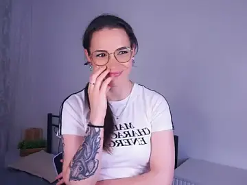 SuziZipf  live sex cam