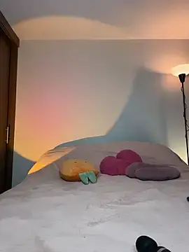Hottiecattiee  live sex cam