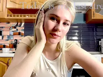 Ivygenesis  live sex cam