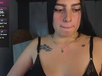 Mia_desire_a  live sex cam