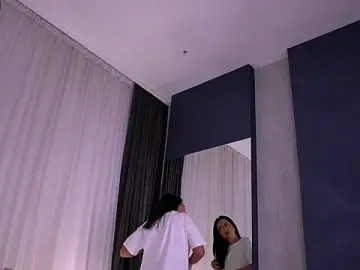 BrezyBella  live sex cam