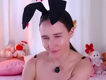 MaudAle  live sex cam