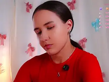 MaudAle  live sex cam