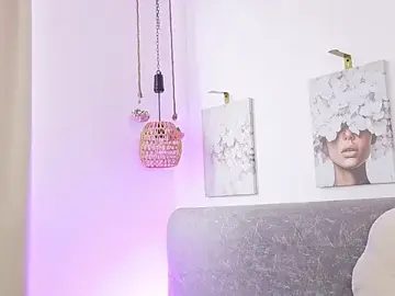 Katie_cruz  live sex cam