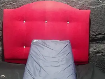 Lizz_99  live sex cam