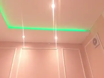 Maia_lion  live sex cam