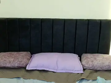 BombomBella  live sex cam