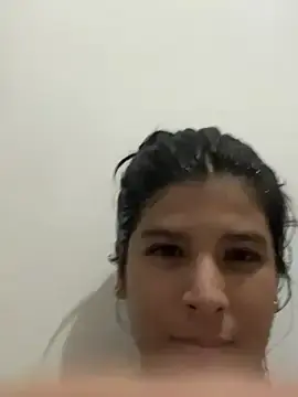 LuisanyiA2004  live sex cam