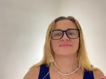 Norraya  live sex cam