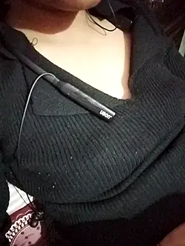 Pooja_kumari_001  live sex cam