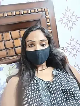 Yours-Bebo  live sex cam