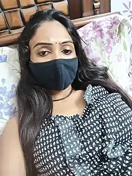 Yours-Bebo  live sex cam