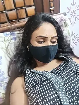 Yours-Bebo  live sex cam