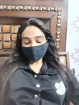 Yours-Bebo  live sex cam