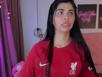 Mia__star1  live sex cam