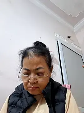 Hotestlove  live sex cam