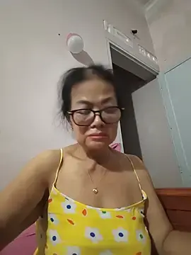 Hotestlove  live sex cam