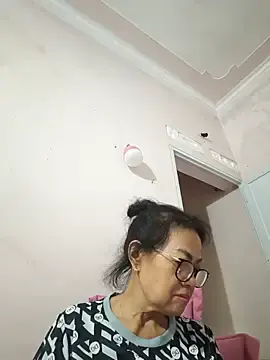 Hotestlove  live sex cam