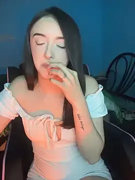 Nonnyiris  live sex cam