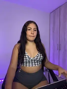OriannaLuna  live sex cam