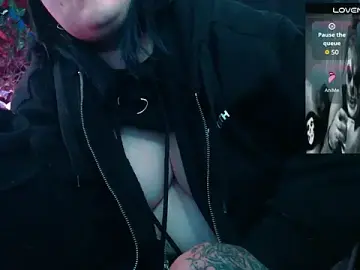 Psychobitch7  live sex cam