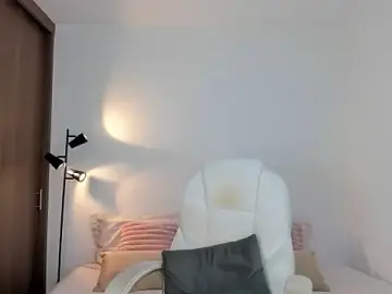 RebeccaBaxter  live sex cam