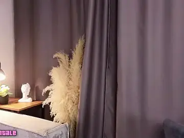 Sara_Kinsly  live sex cam