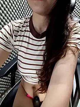 Shiny_68  live sex cam