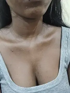 Simran_0011  live sex cam