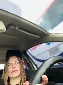 Gjynna-kiim  live sex cam