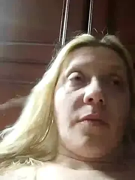 ValerieLUXE  live sex cam
