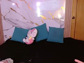 Kittycatw  live sex cam