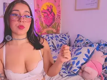 Miia330  live sex cam