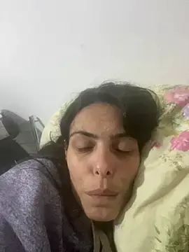 Sarah-safada  live sex cam