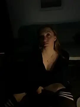 Stoner_BarbieXX  live sex cam