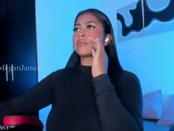 Meganjames1  live sex cam