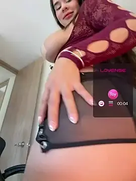 BellaLeclair  live sex cam