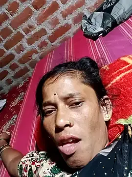 Hotcund  live sex cam