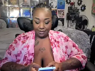 LefemDelaCroix  live sex cam
