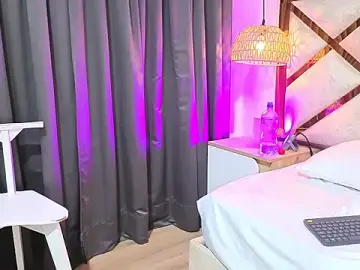 Mille_Love  live sex cam