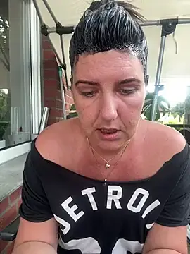 NatiLove35  live sex cam