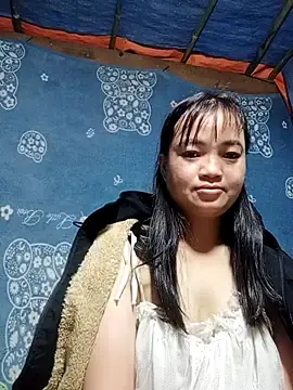 Noelle-e  live sex cam