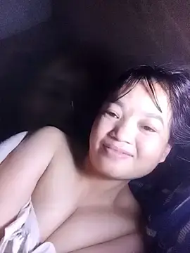 Noelle-e  live sex cam