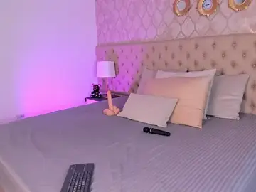 SofieReyes  live sex cam