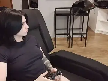 Kyslrana  live sex cam